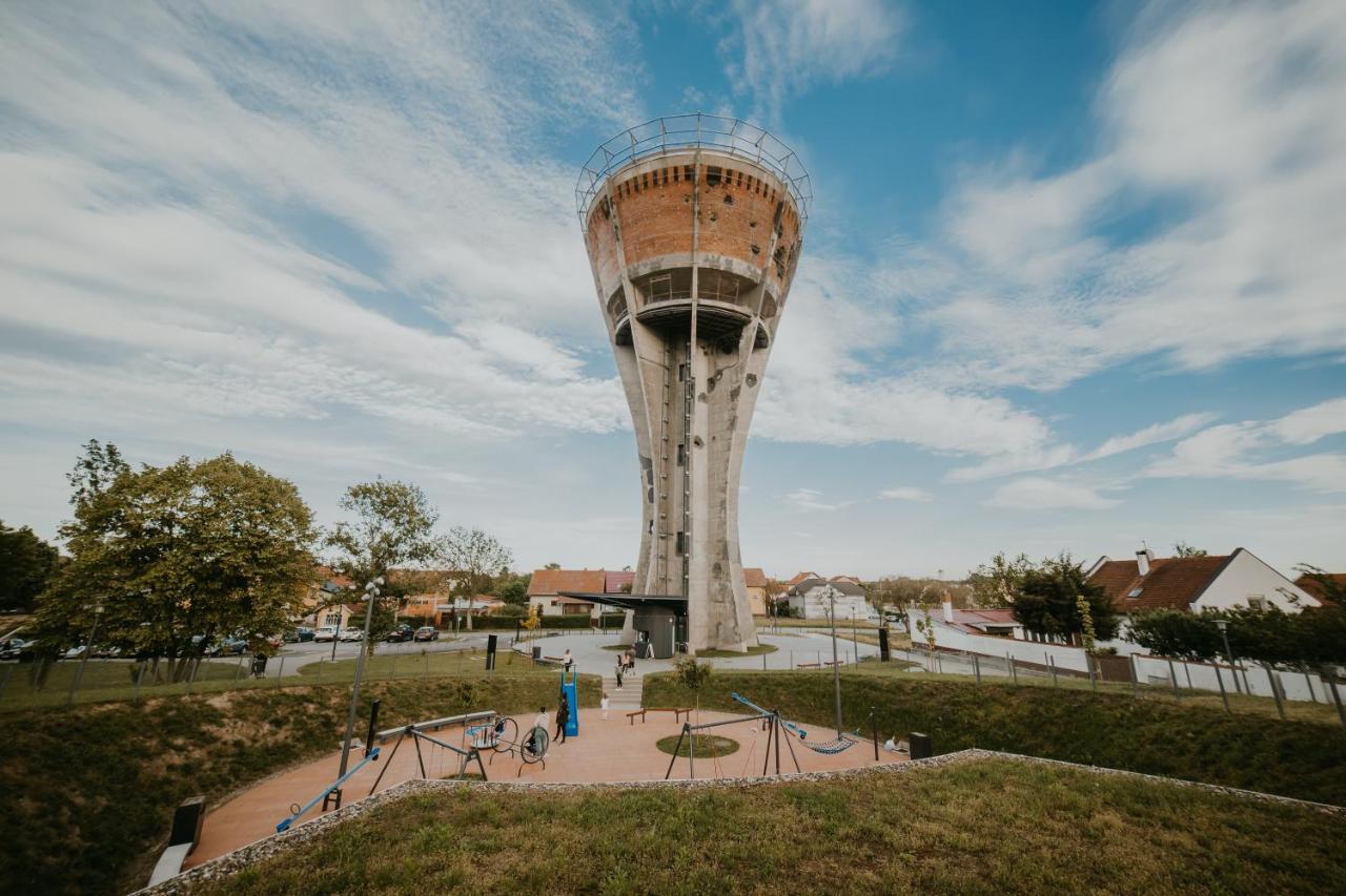 Apartman Stari Toranj Vukovar Dış mekan fotoğraf